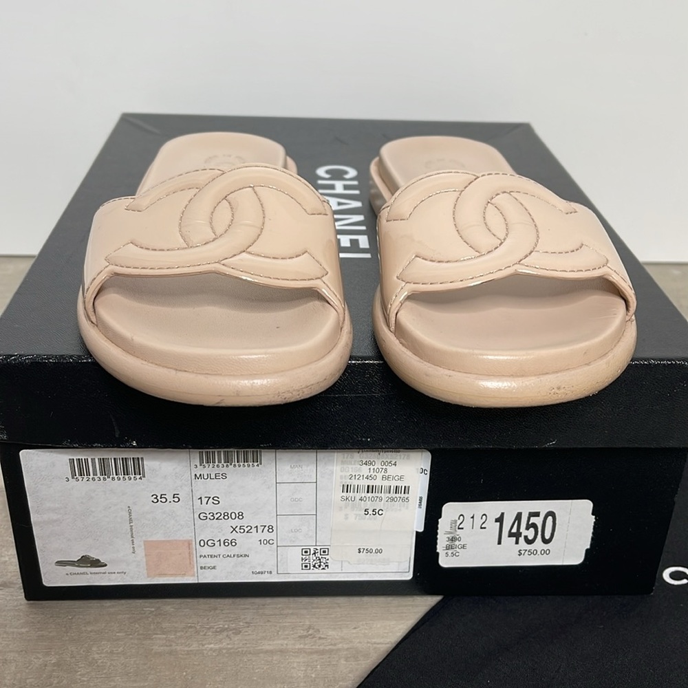CHANEL CC Beige Patent Calfskin Leather Sandal Mules with Box - Picture 5 of 17